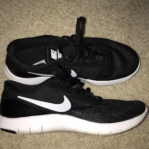 Nike flex contact sneakers